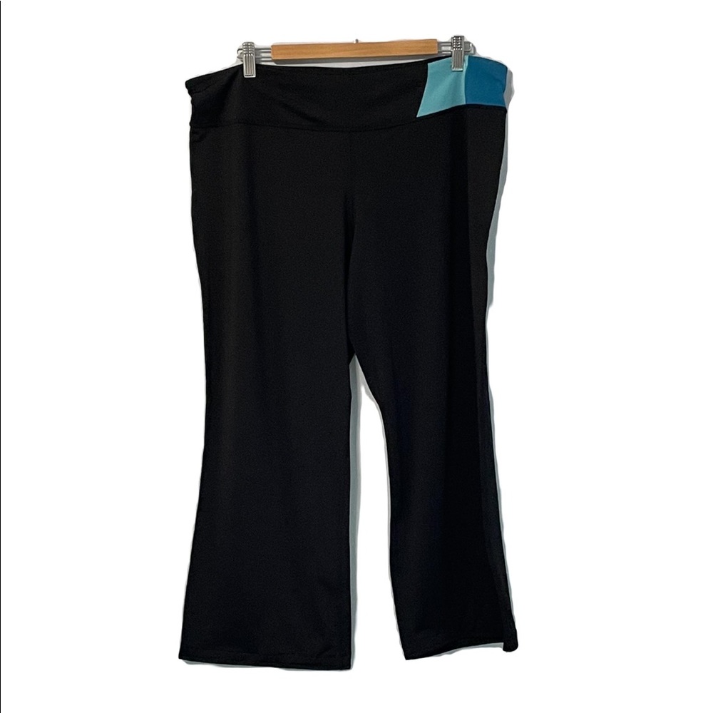🌼2/20🌼 Capri yoga pants